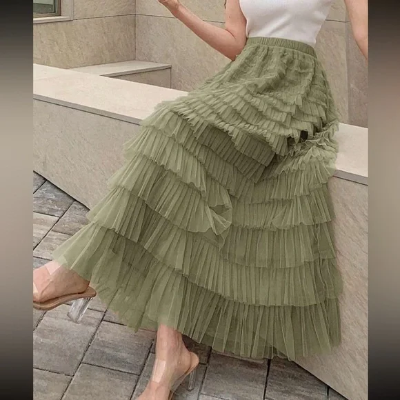 Luxe Mesh Layered Evening Flowy Maxi Skirt - Picture 6 of 13